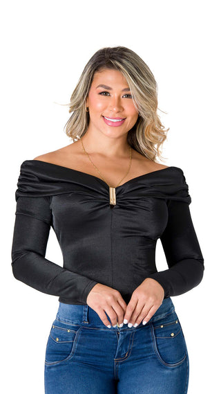 Blusa Cuello Bandeja con Broche 5B6617B - Negro