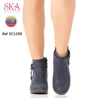 Botas